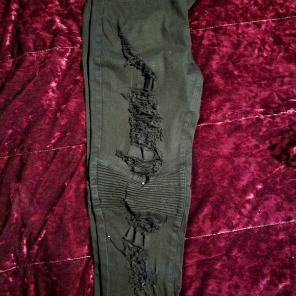 Jeans - Picture 1 of 2